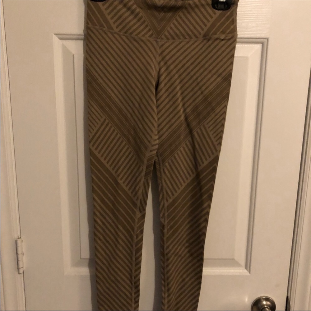 Alo Leggings